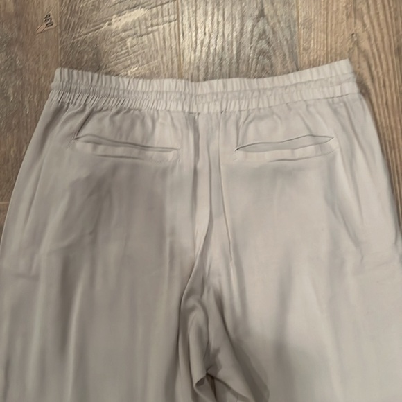 Splendid Woman’s Cream Pant’s Size Large - Picture 6 of 9